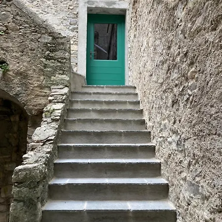 Les Gites At Domaine Les Caizergues Brissac Exterior photo